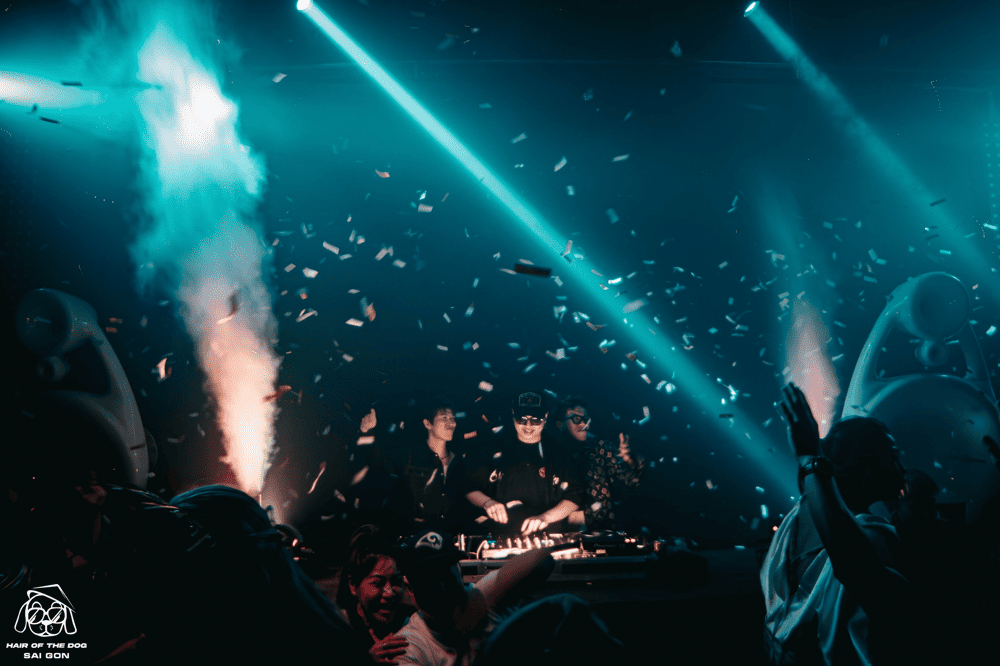 Hair of the Dog Club Saigon glows with dazzling lights (Source: Fanpage Hair Of The Dog Club Saigon)